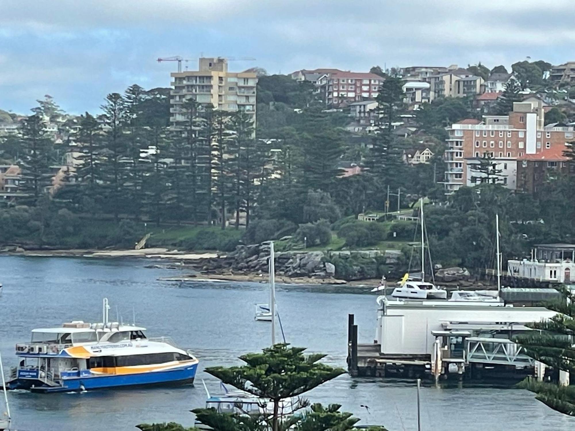 Harbour Views Walk To Surf Harbour Beaches & Wharf Sydney